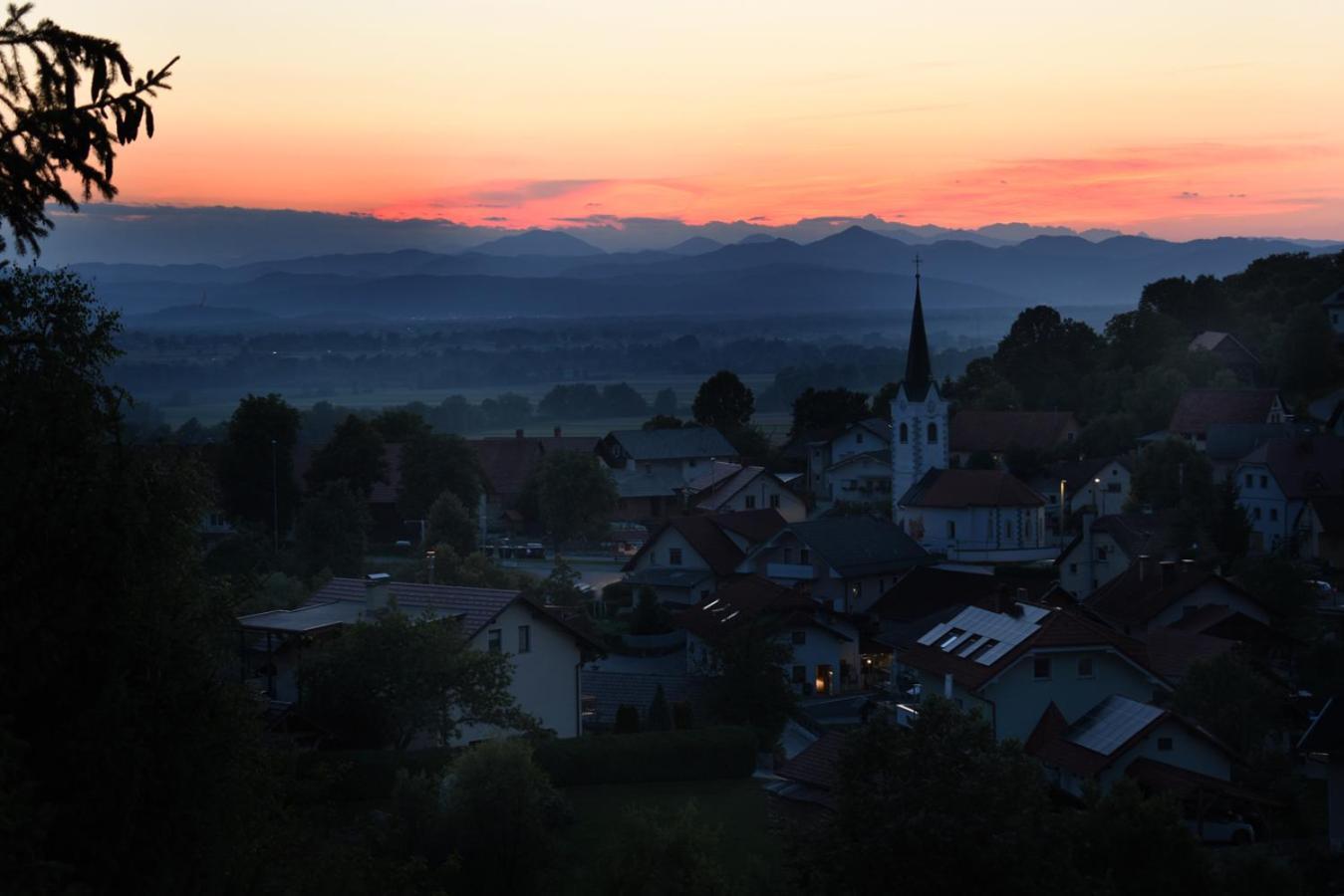 Apartmaji Lejardin Škofljica Zewnętrze zdjęcie